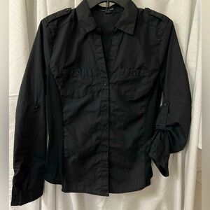 New Look black women’s size Large long sleeved V-neck tapered button down shirt